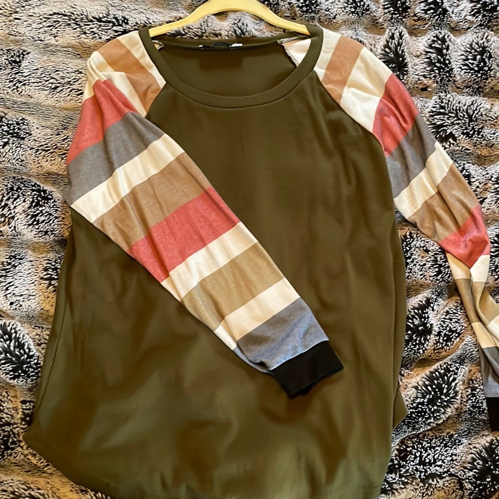 Womens long sleeve shirt